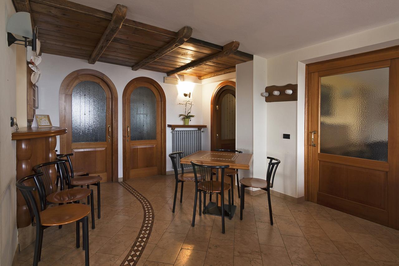 Albergo Ristorante Leso Боско-К'єзануова Екстер'єр фото