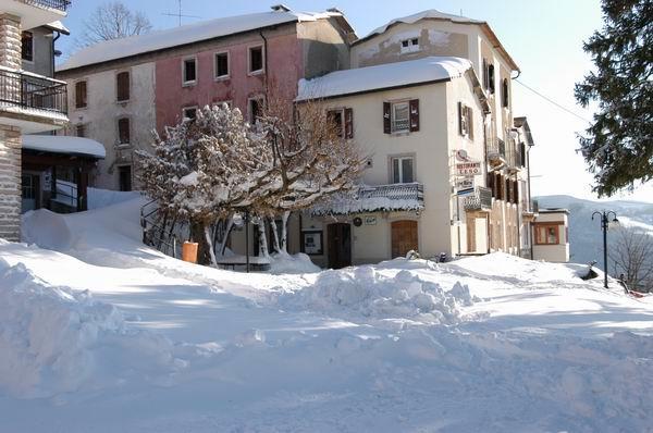 Albergo Ristorante Leso Боско-К'єзануова Екстер'єр фото